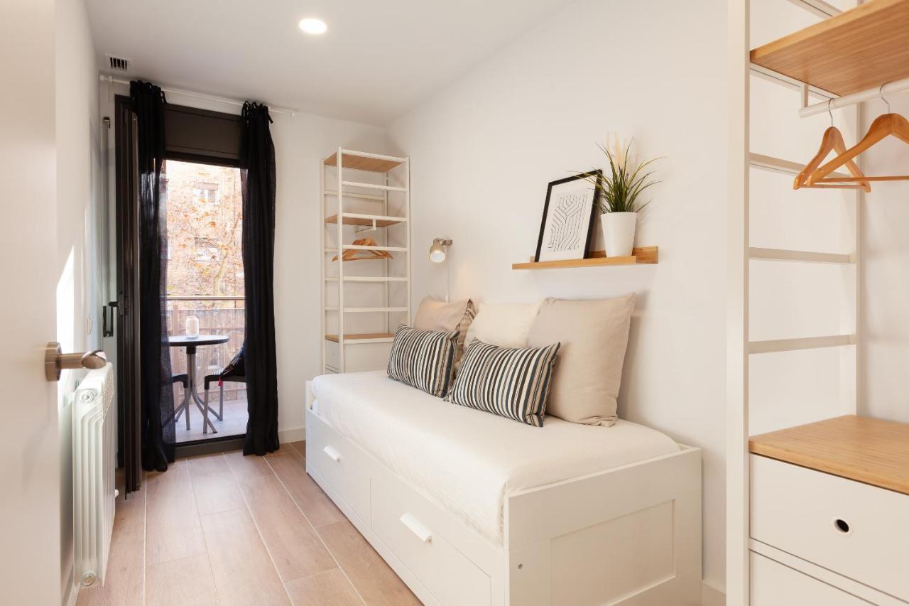 Mediterranean Barcelona Apartments Ngoại thất bức ảnh
